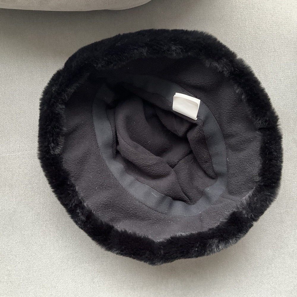 Alo Yoga Faux Fur Bucket Hat Black M/L - Picture 4 of 5